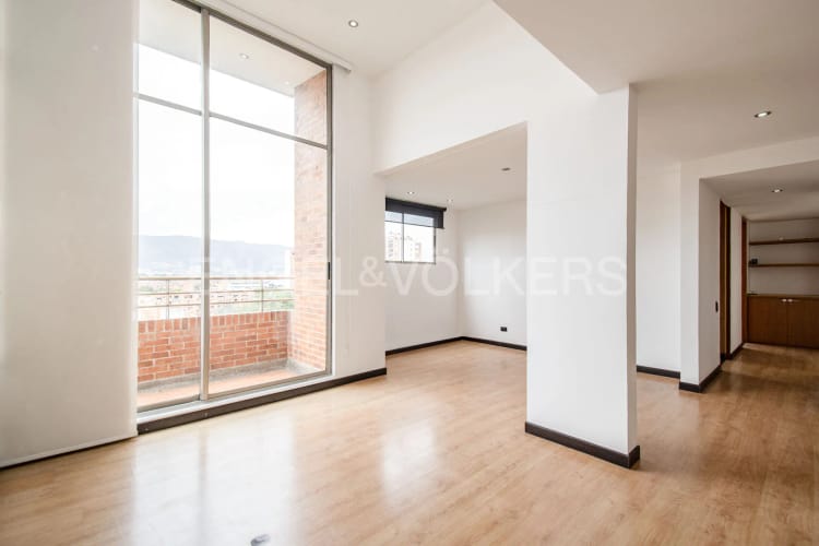 Apartamento en venta en Mazuren, Bogotá · foto 2 de 24