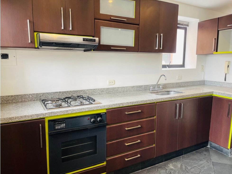 Apartamento en venta en Los Rosales, Bogotá · foto 12 de 21