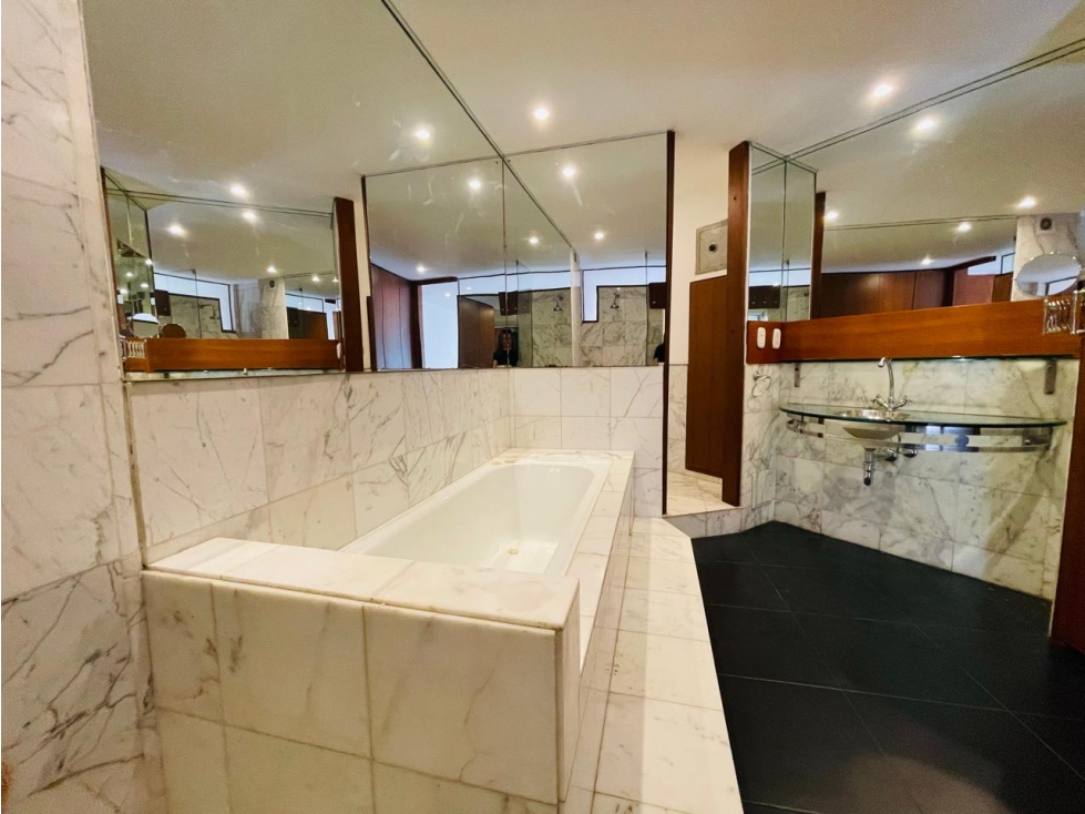 Apartamento en venta en Los Rosales, Bogotá · foto 18 de 21