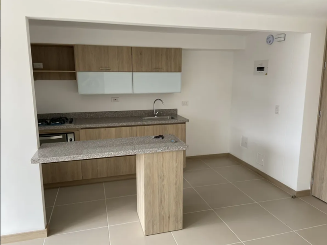 Apartamento de 1 alcoba en venta en La Ceja, 49 m² · foto 5 de 13