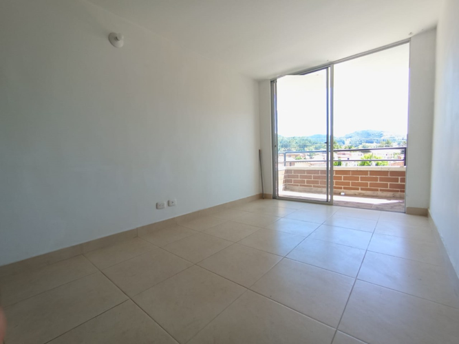 Apartamento de 3 alcobas en venta en La Ceja, 63 m² · foto 2 de 17