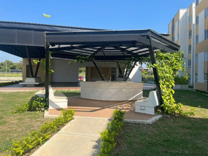 Apartamento de 2 alcobas en arriendo en Candelaria, 42 m² · foto 22 de 24
