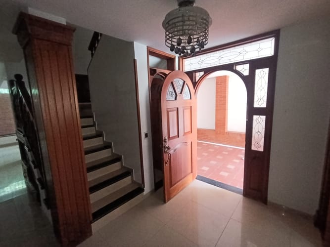 Casa de 5 alcobas en venta en Buenavista, Ibagué, 350 m² · foto 12 de 24