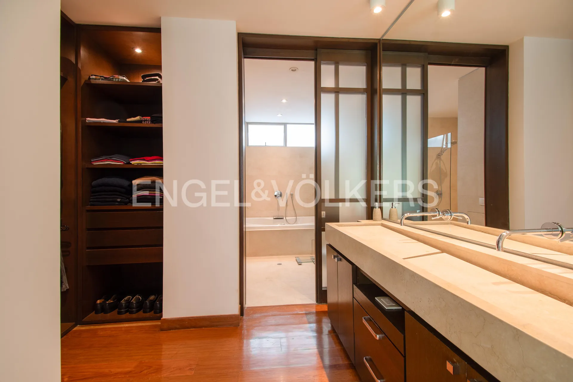 Apartamento en venta en Los Rosales, Bogotá · foto 12 de 21