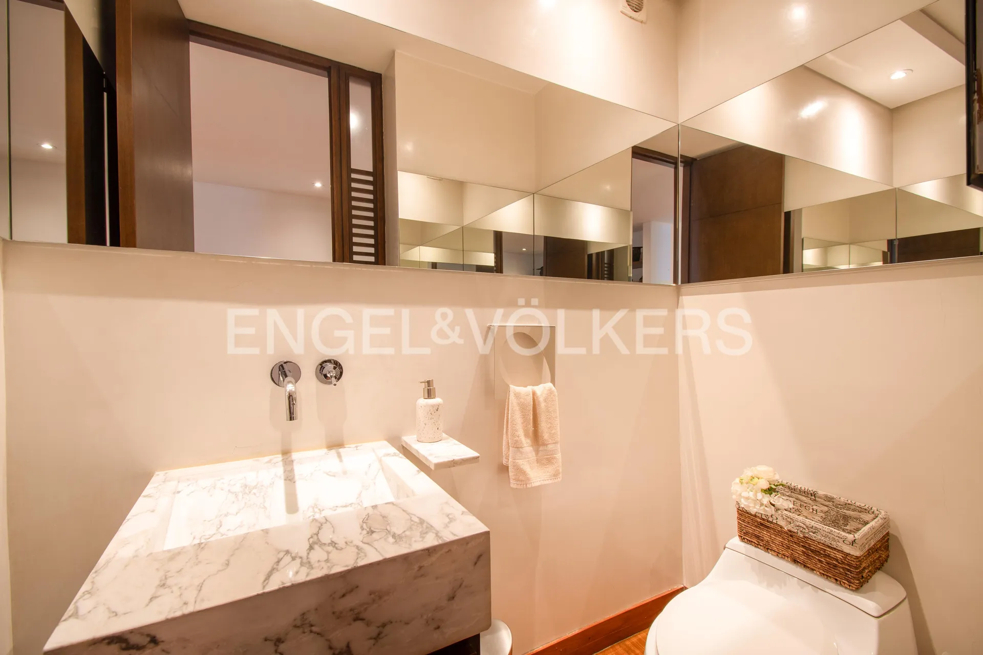 Apartamento en venta en Los Rosales, Bogotá · foto 9 de 21