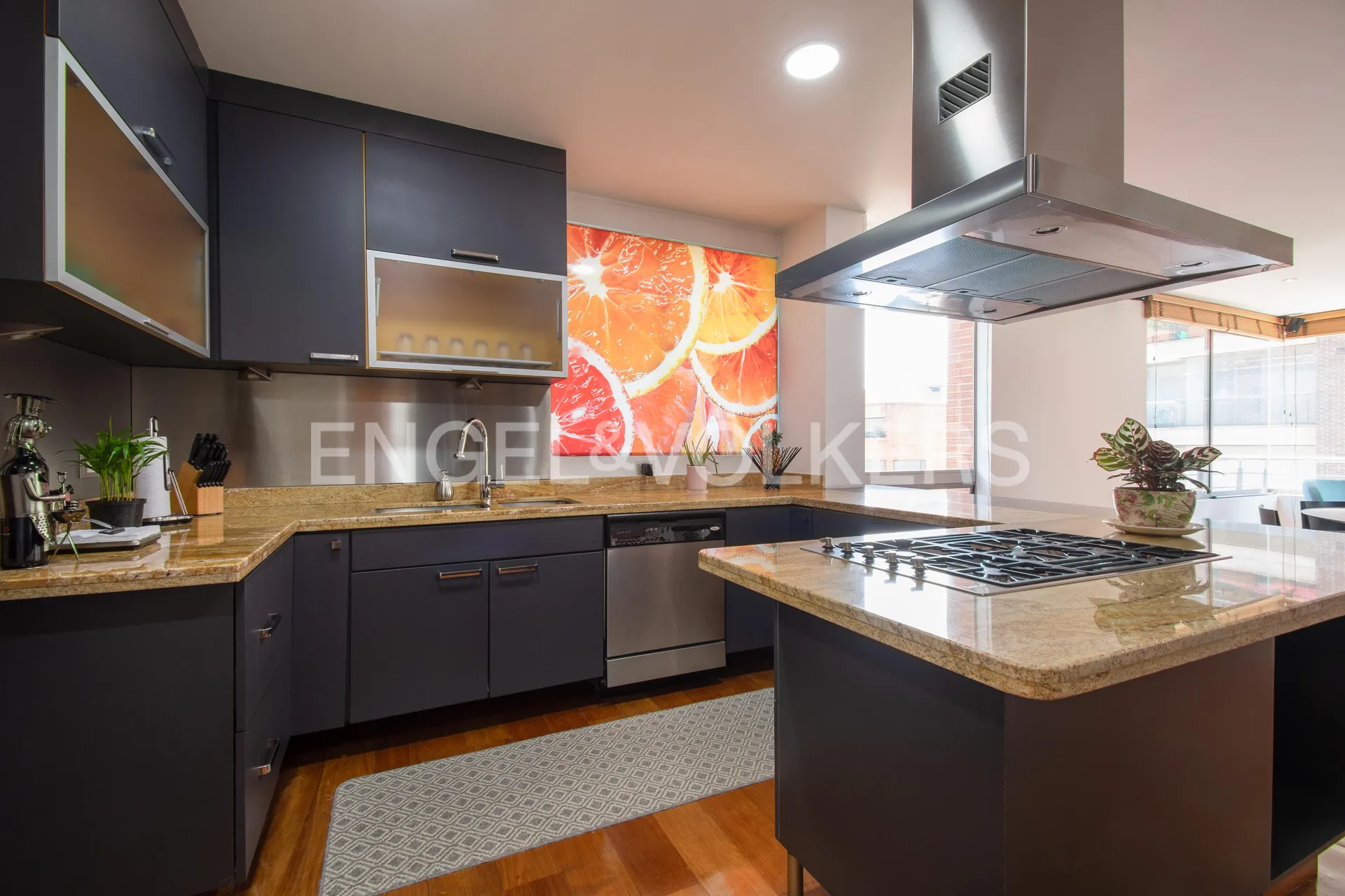 Apartamento en venta en Los Rosales, Bogotá · foto 8 de 21