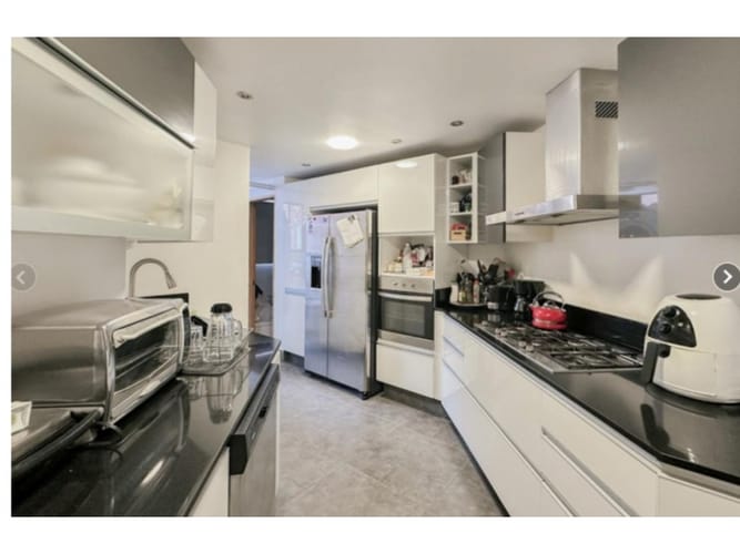 Apartamento de 3 alcobas en venta en Los Rosales, Bogotá, 177 m² · foto 7 de 17