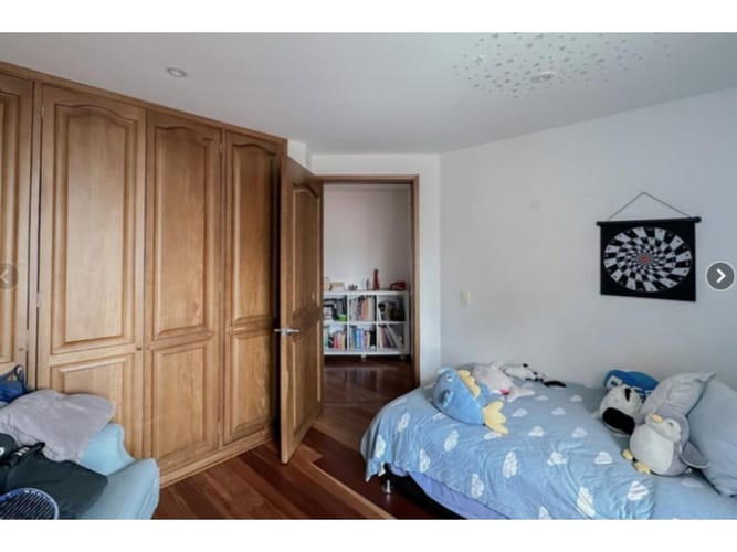 Apartamento de 3 alcobas en venta en Los Rosales, Bogotá, 177 m² · foto 12 de 17