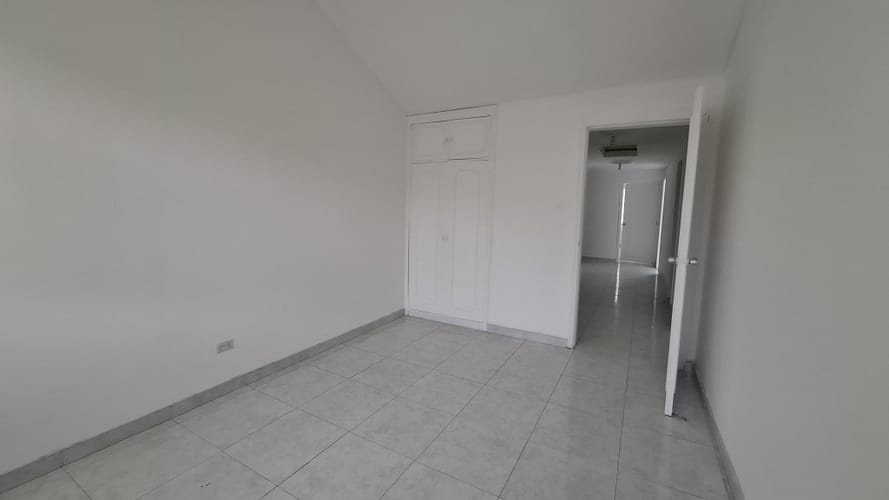 Casa de 4 alcobas en venta en Niza Norte, Bogotá, 224 m² · foto 17 de 18