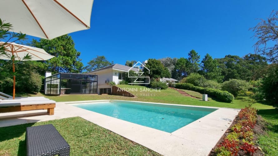 Hermosa casa en venta y alquiler anual · Foto 3