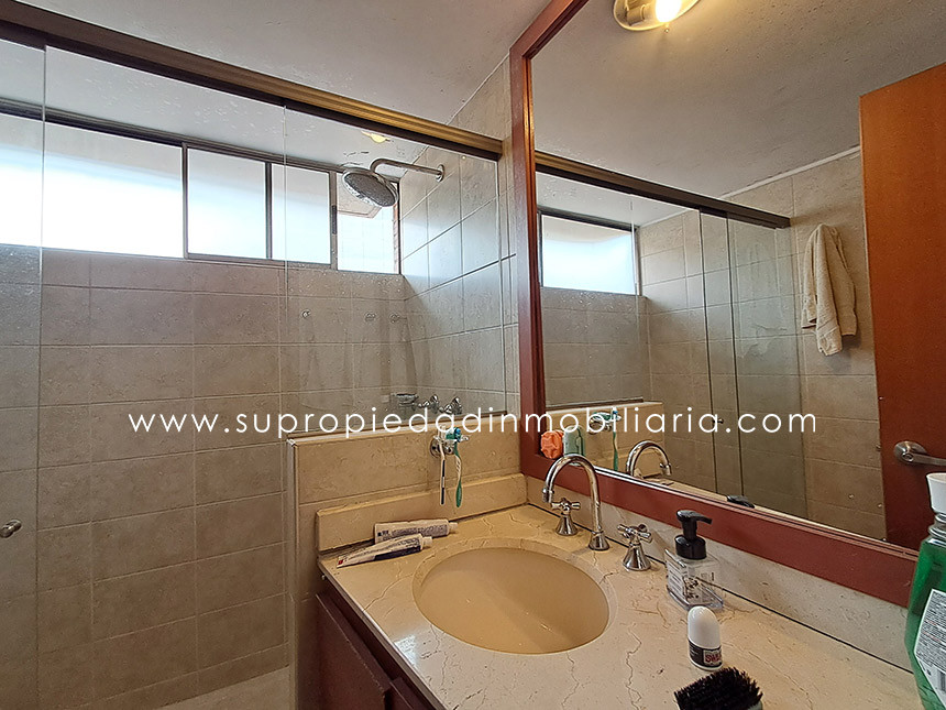 Casa en venta en Colina Campestre, Bogotá · foto 8 de 17