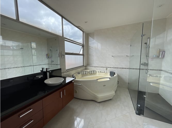 Apartamento de 3 alcobas en venta en Santa Bibiana, Bogotá, 300 m² · foto 22 de 24