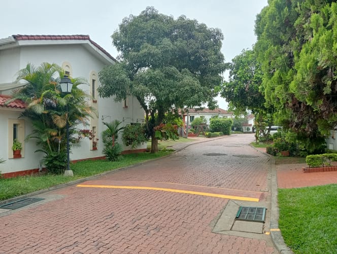 Casa de 3 alcobas en venta en Ciudad Jardin, Cali, 195 m² · foto 9 de 24