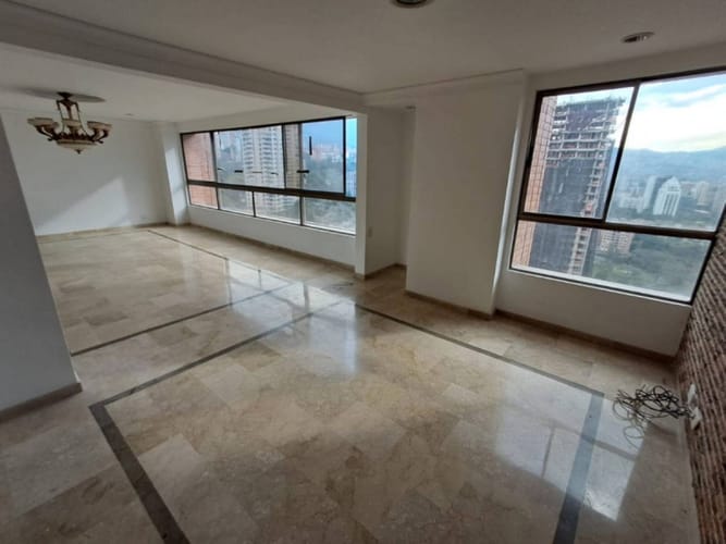 Apartaestudio en arriendo en Los Balsos, Medellín, 230 m² · foto 4 de 21