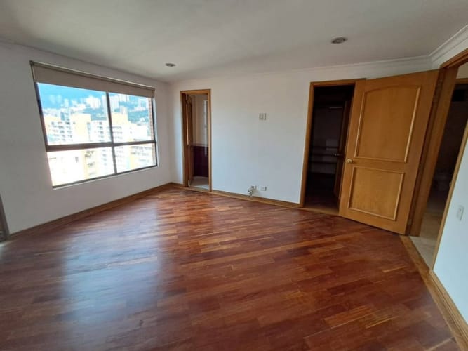 Apartaestudio en arriendo en Los Balsos, Medellín, 230 m² · foto 9 de 21