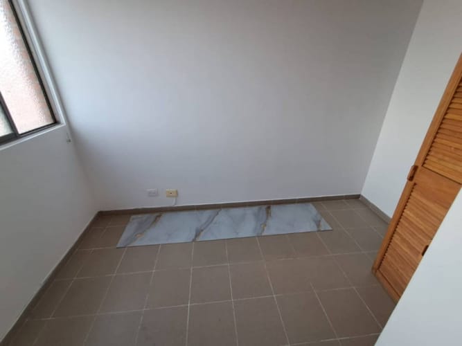 Apartaestudio en arriendo en Los Balsos, Medellín, 230 m² · foto 18 de 21