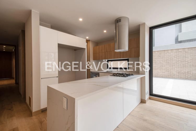 Apartamento de 2 alcobas en venta en La Cabrera, Bogotá, 89 m² · foto 5 de 14