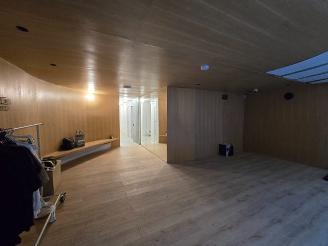 Local en venta en El Poblado, Medellín, 340 m² · foto 16 de 17