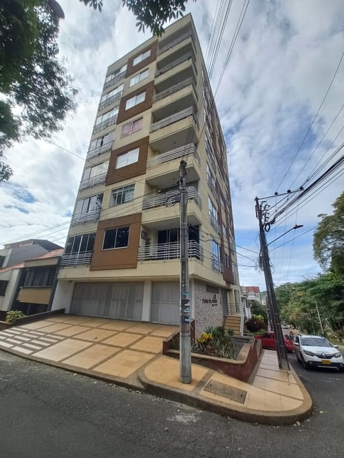 Apartamento de 2 alcobas en venta en Restrepo, Ibagué, 53 m² · foto 2 de 18
