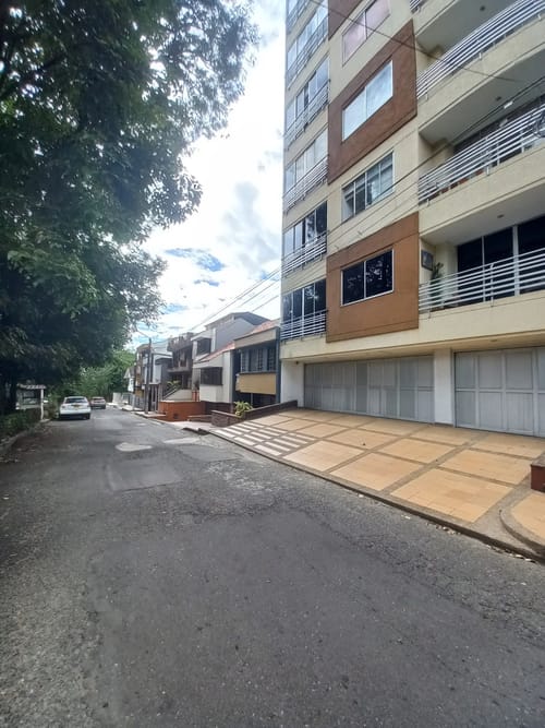 Apartamento de 2 alcobas en venta en Restrepo, Ibagué, 53 m² · foto 3 de 18