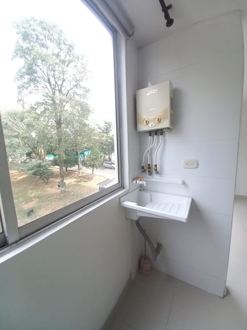 Apartamento de 2 alcobas en venta en Restrepo, Ibagué, 53 m² · foto 15 de 18
