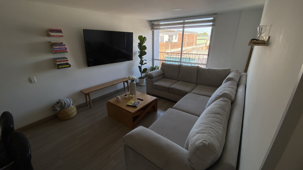 Apartamento en venta en Las Ferias, Bogotá · foto 2 de 20