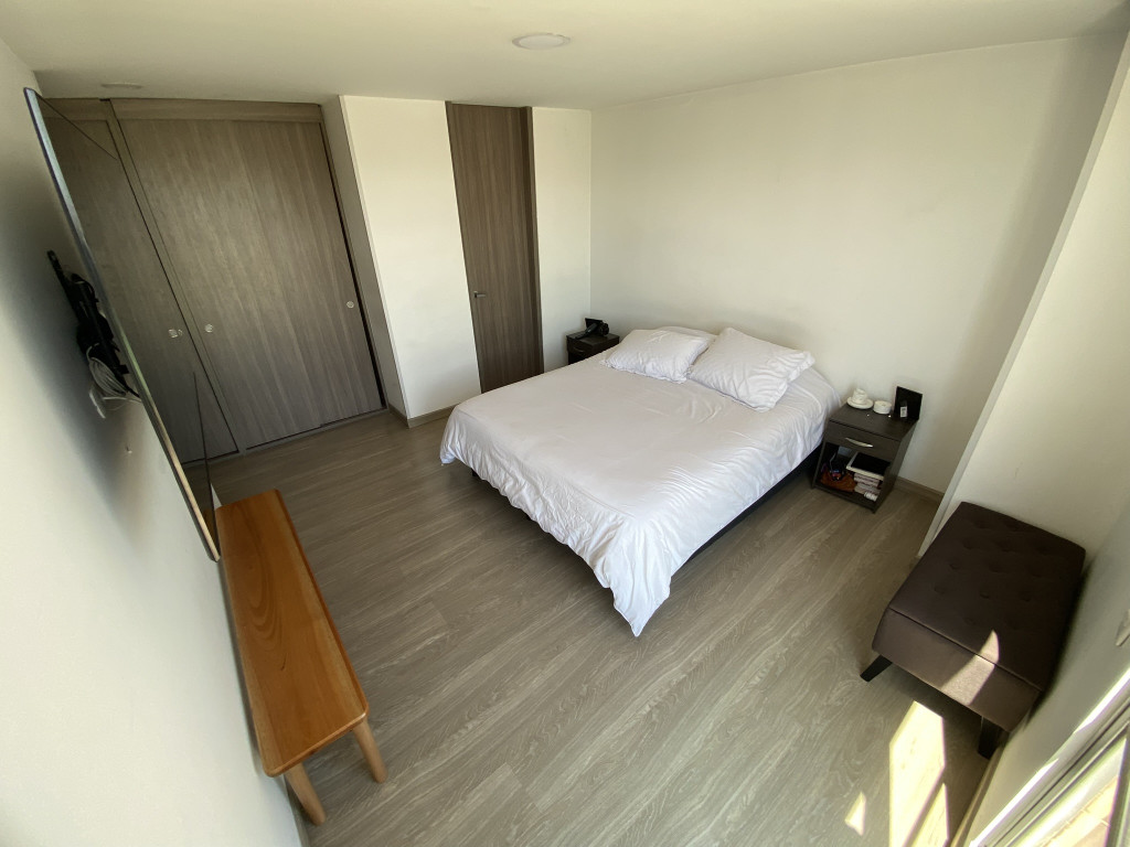 Apartamento en venta en Las Ferias, Bogotá · foto 8 de 20