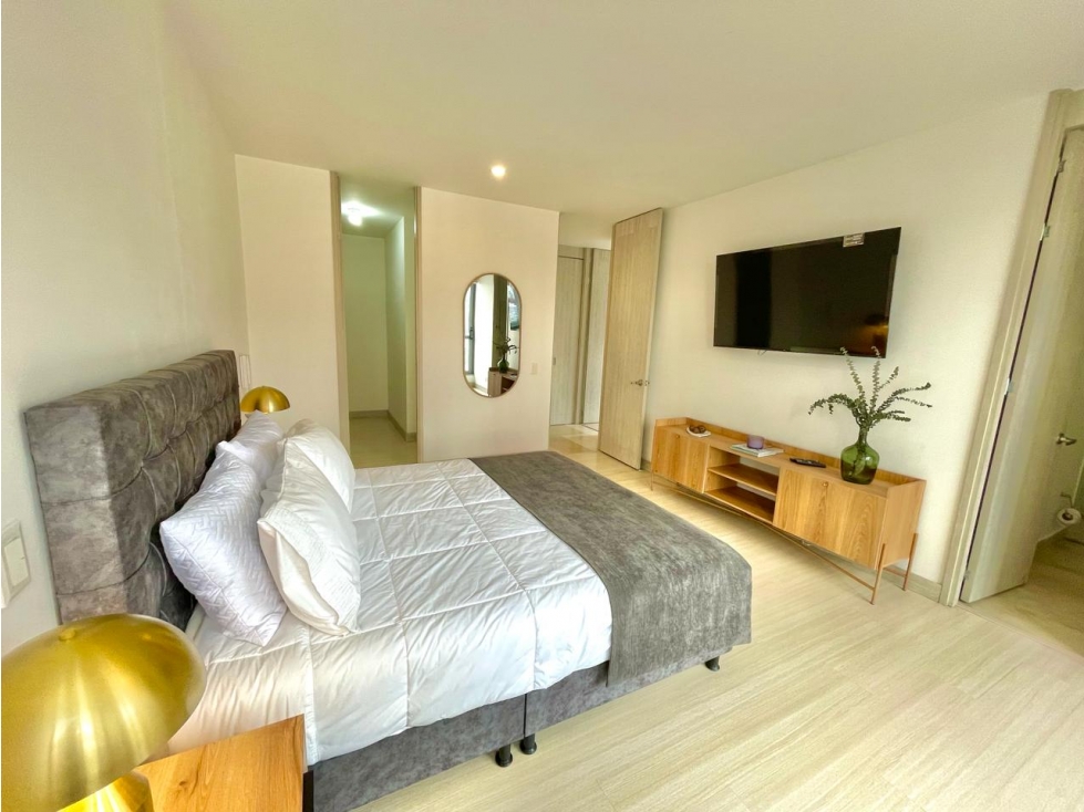 Apartamento en arriendo en El Poblado, Medellín · foto 9 de 24