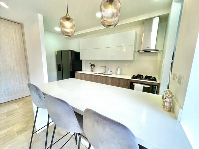 Apartamento en arriendo en El Poblado, Medellín · foto 16 de 24
