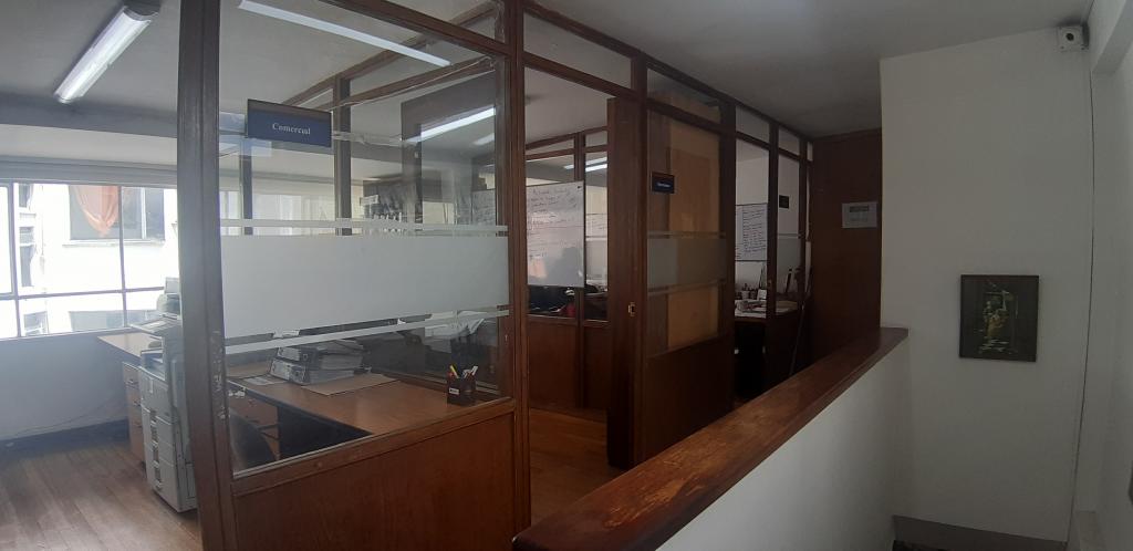 Casa en venta en Las Americas, Bogotá · foto 3 de 24