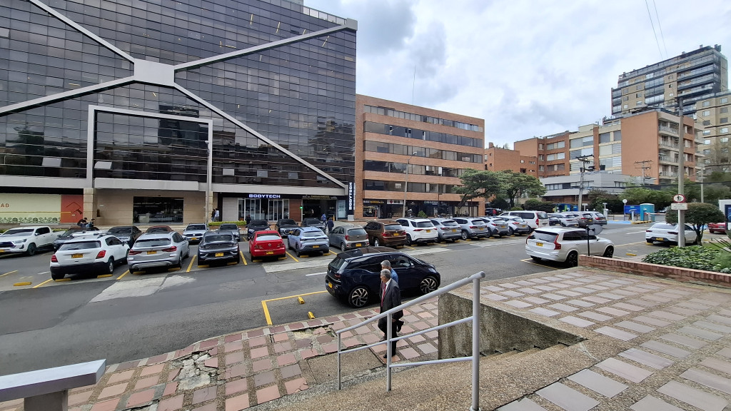 Apartamento en venta en Chicó Reservado, Bogotá · foto 3 de 24