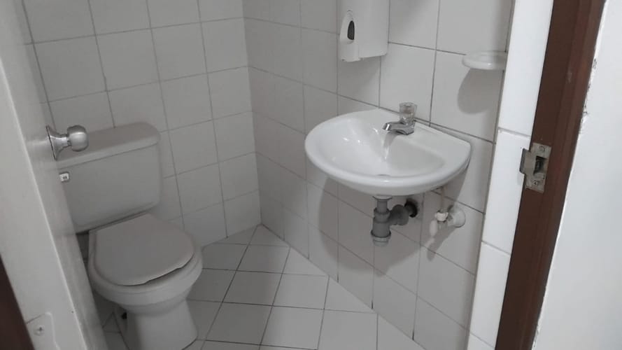 Bodega en arriendo en Las Casitas, Envigado, 336 m² · foto 17 de 17