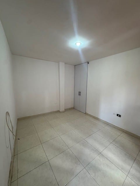 Apartamento de 4 alcobas en venta en Cabañas, Bello, 80 m² · foto 9 de 16