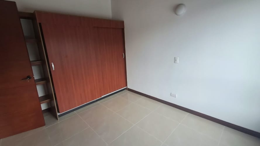 Casa de 5 alcobas en arriendo en Santa Elena, El Retiro, 200 m² · foto 10 de 22