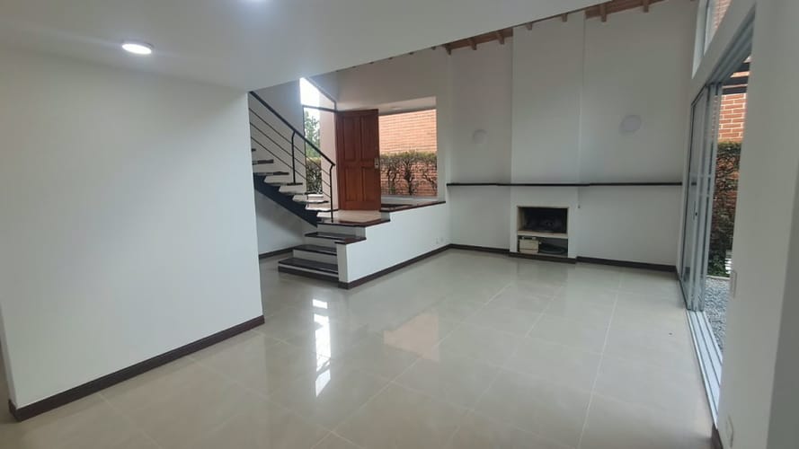 Casa de 5 alcobas en arriendo en Santa Elena, El Retiro, 200 m² · foto 15 de 22