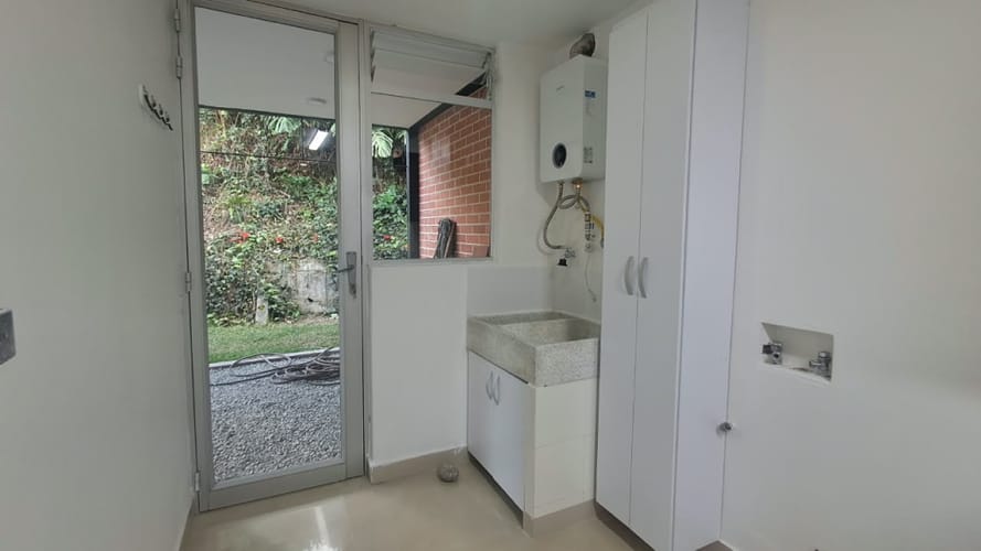 Casa de 5 alcobas en arriendo en Santa Elena, El Retiro, 200 m² · foto 22 de 22
