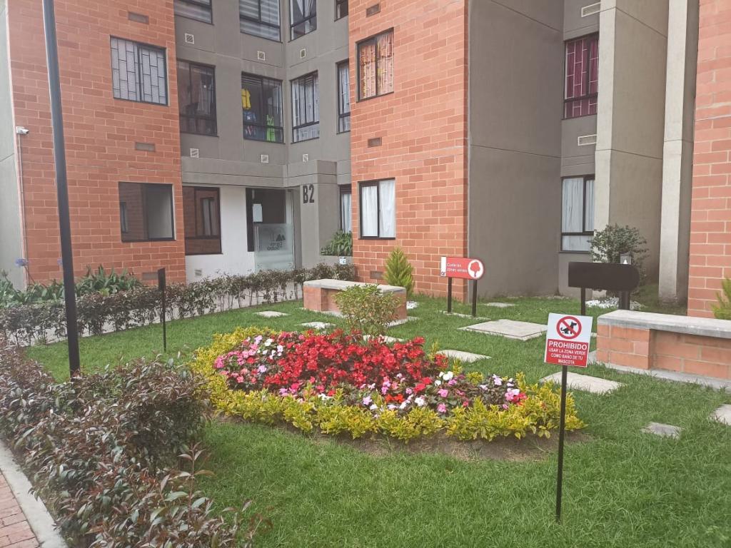 Apartamento en venta en Cerros De Suba, Bogotá · foto 2 de 24