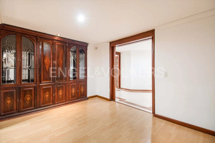 Apartamento en venta en La Carolina, Bogotá · foto 5 de 15