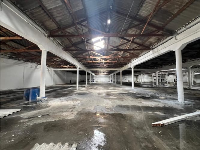Bodega en arriendo en Zona Industrial No. 1, Itagüí, 3500 m² · foto 2 de 11