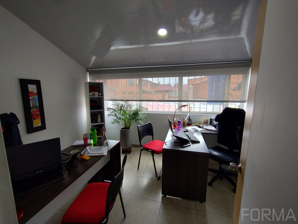 Casa en arriendo en La Castellana, Bogotá · foto 4 de 8