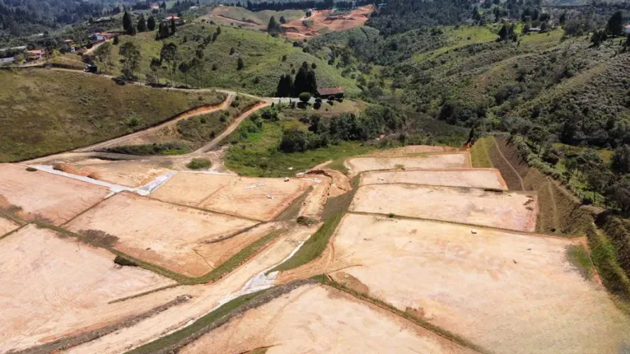 Lote en venta en San Jose, Guarne, 1474 m² · foto 11 de 11