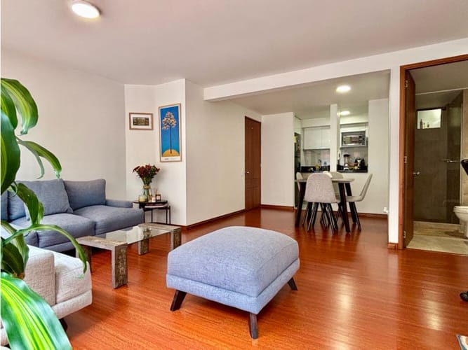 Apartamento de 2 alcobas en venta en La Floresta, Bogotá, 56 m² · foto 2 de 18