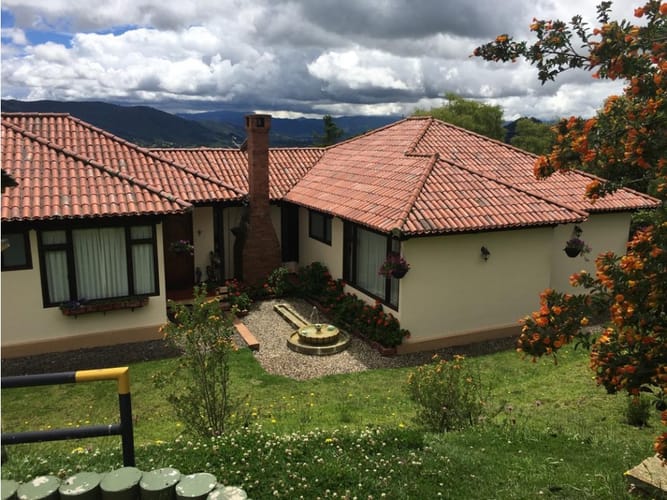 Casa de 4 alcobas en venta en Meusa, Sopó, 230 m² · foto 2 de 24
