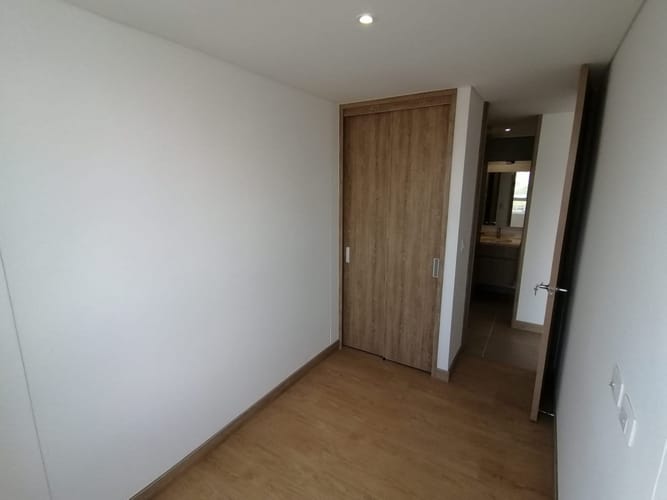 Apartamento de 2 alcobas en venta en La Flora, Cali, 48 m² · foto 14 de 24