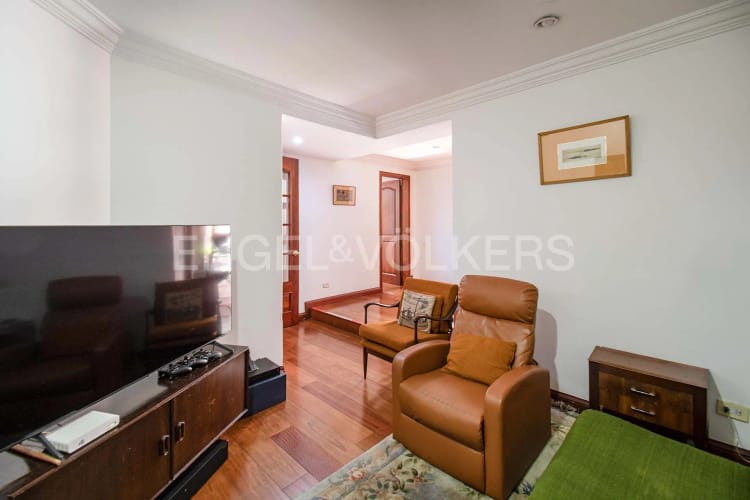 Apartamento de 3 alcobas en venta en Chicó Reservado, Bogotá, 224 m² · foto 14 de 14