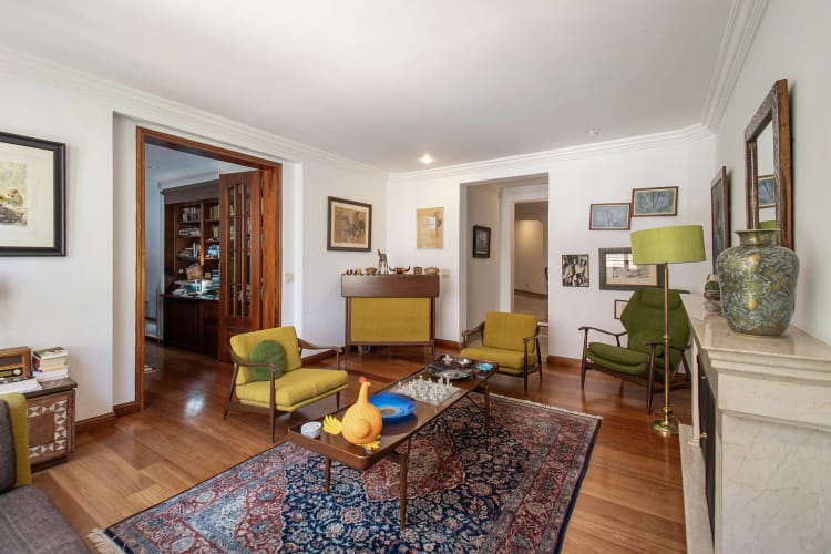Apartamento de 3 alcobas en venta en Chicó Reservado, Bogotá, 224 m² · foto 3 de 14