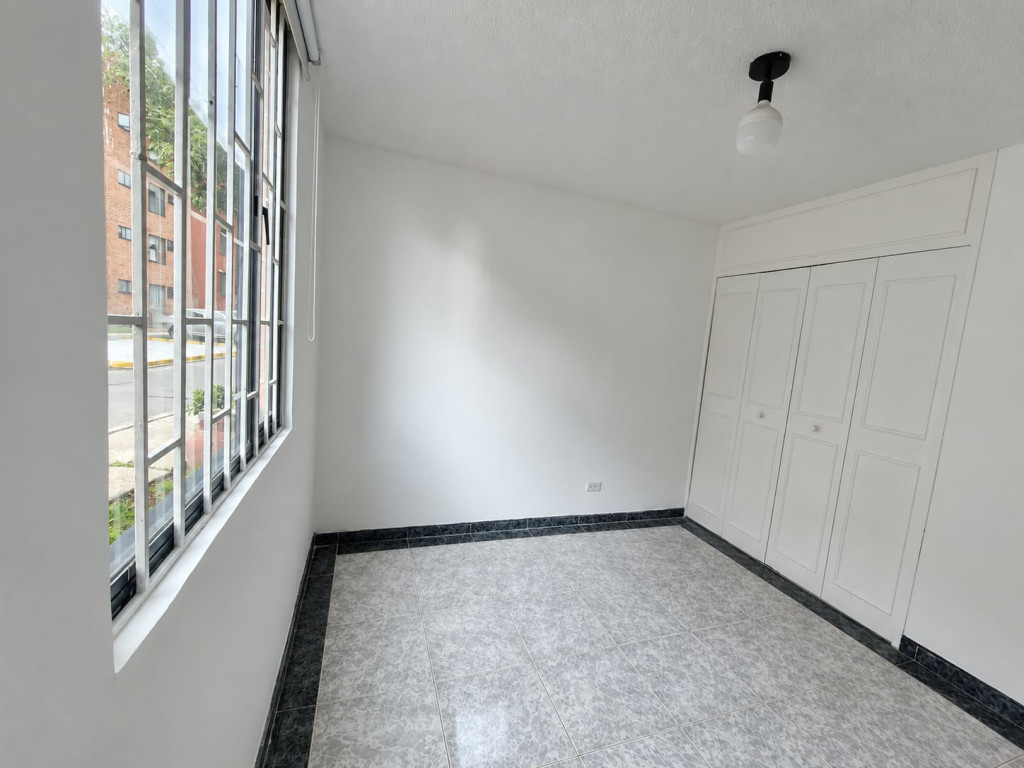 Apartamento en venta en Bolivia, Bogotá · foto 8 de 15