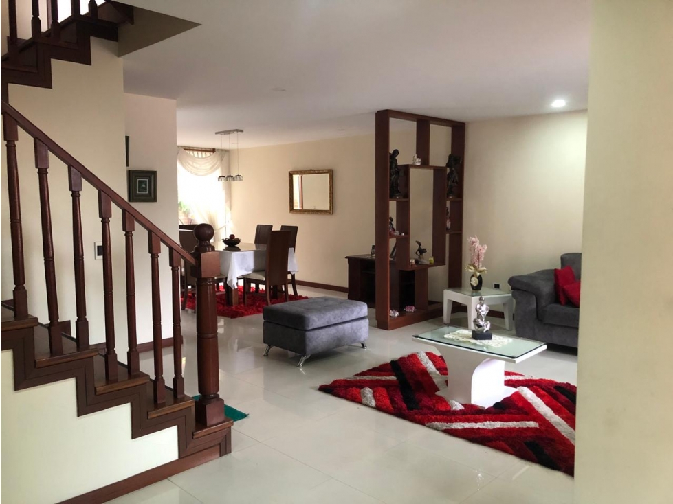 Casa en venta en Villa Mercedes, Chía · foto 3 de 11
