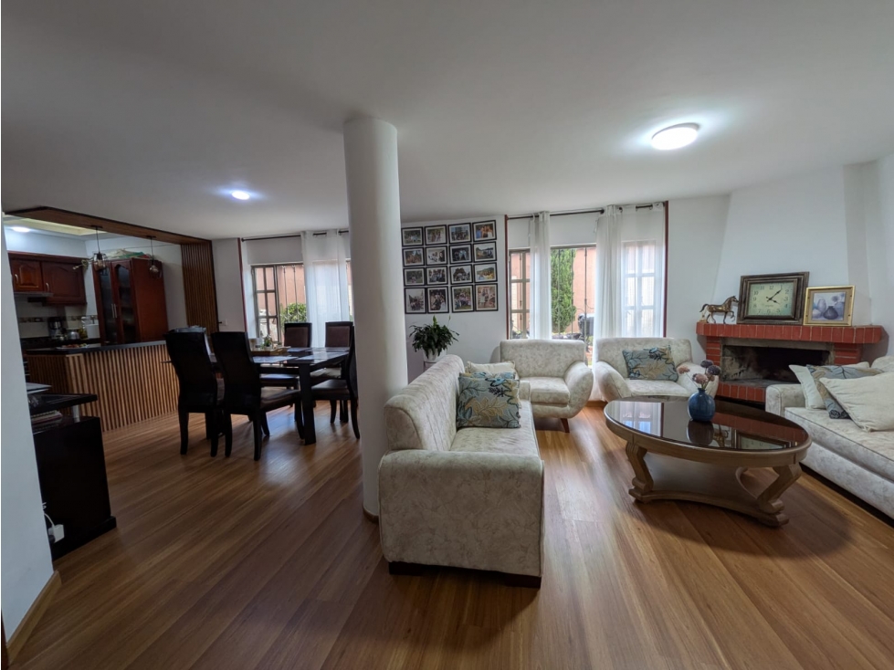 Casa en venta en Los Cedros, Chía · foto 2 de 22