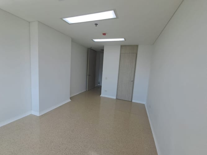 Consultorio en arriendo en Primavera, Envigado, 33 m² · foto 5 de 10